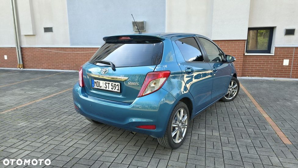Toyota Yaris 1.33 Premium - 5