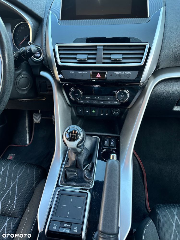 Mitsubishi Eclipse Cross 1.5 T GPF Intense - 15