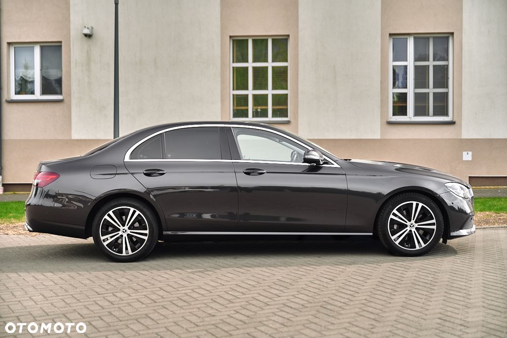 Mercedes-Benz Klasa E 220 d 9G-TRONIC - 12