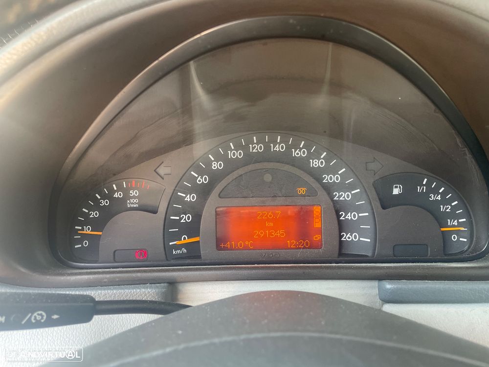 Mercedes-Benz C 220 - 14