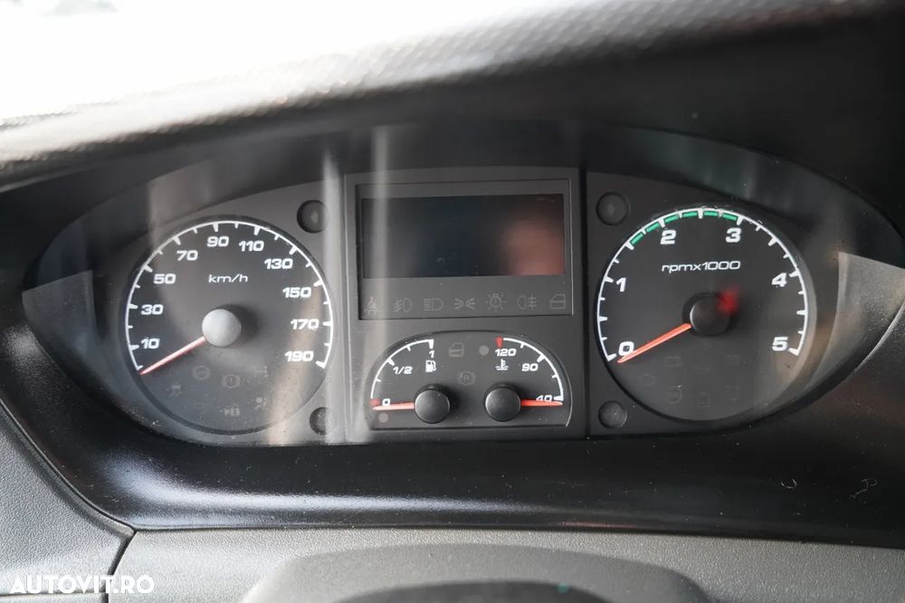 Iveco AILY 35-130 / BASCULATOR / CU OPȚIUNI MIXTE - 7 LOCURI / DOUĂ LOCURI / MANUAL / - 40