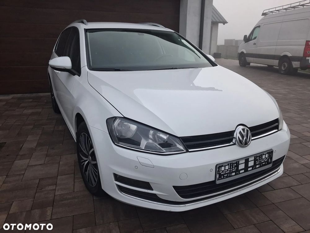 Volkswagen Golf - 5