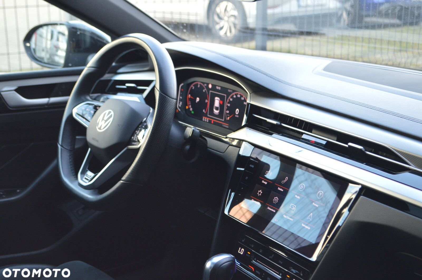 Volkswagen Arteon 2.0 TDI 4Motion R-Line DSG - 29
