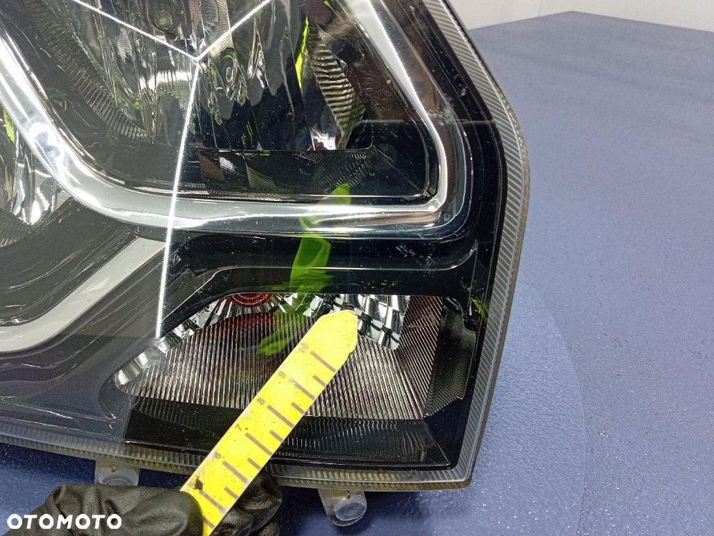 DACIA DUSTER I LIFT 13- REFLEKTOR PRAWY LAMPA PRZÓD 260100156R - 9