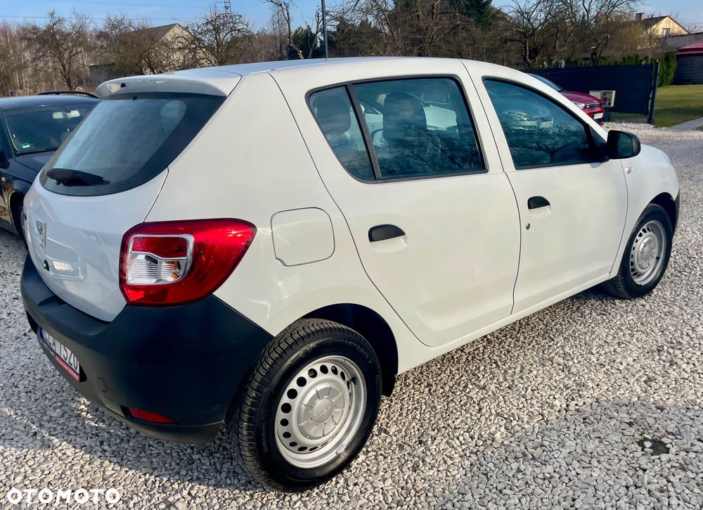 Dacia Sandero 1.2 16V - 17