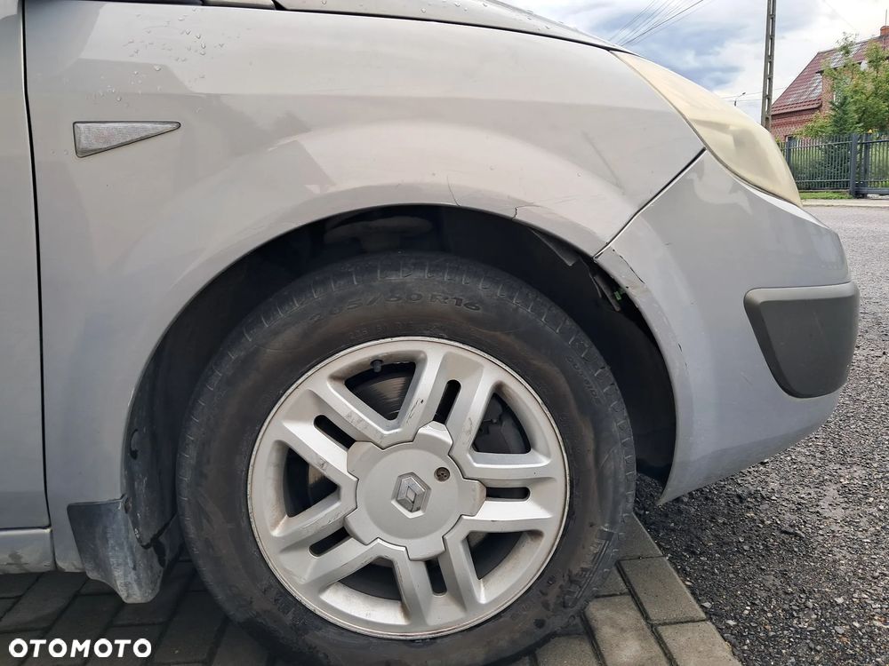 Renault Scenic 2.0 16V Luxe Dynamique - 3