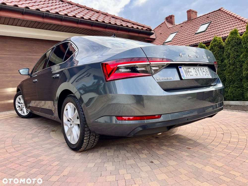 Skoda Superb ver-2-0-tdi-scr-ambition-dsg - 25