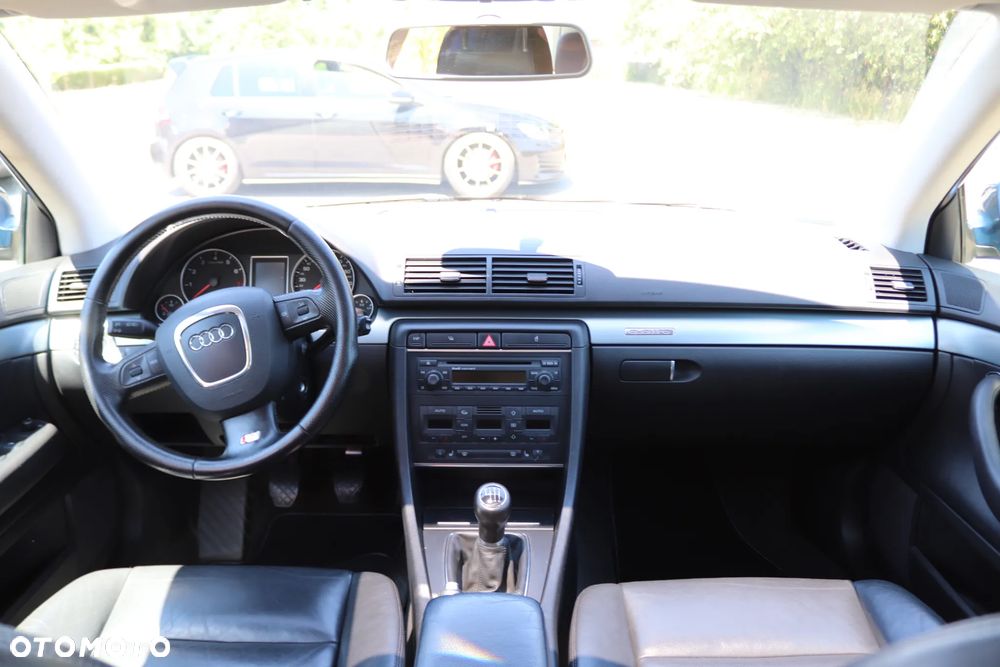 Audi A4 Avant 1.8 T quattro - 21