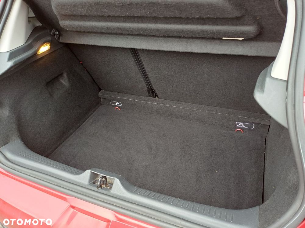 Renault Clio 1.2 16V Authentique - 26