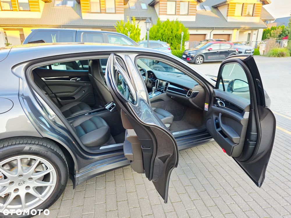 Porsche Panamera Diesel - 8