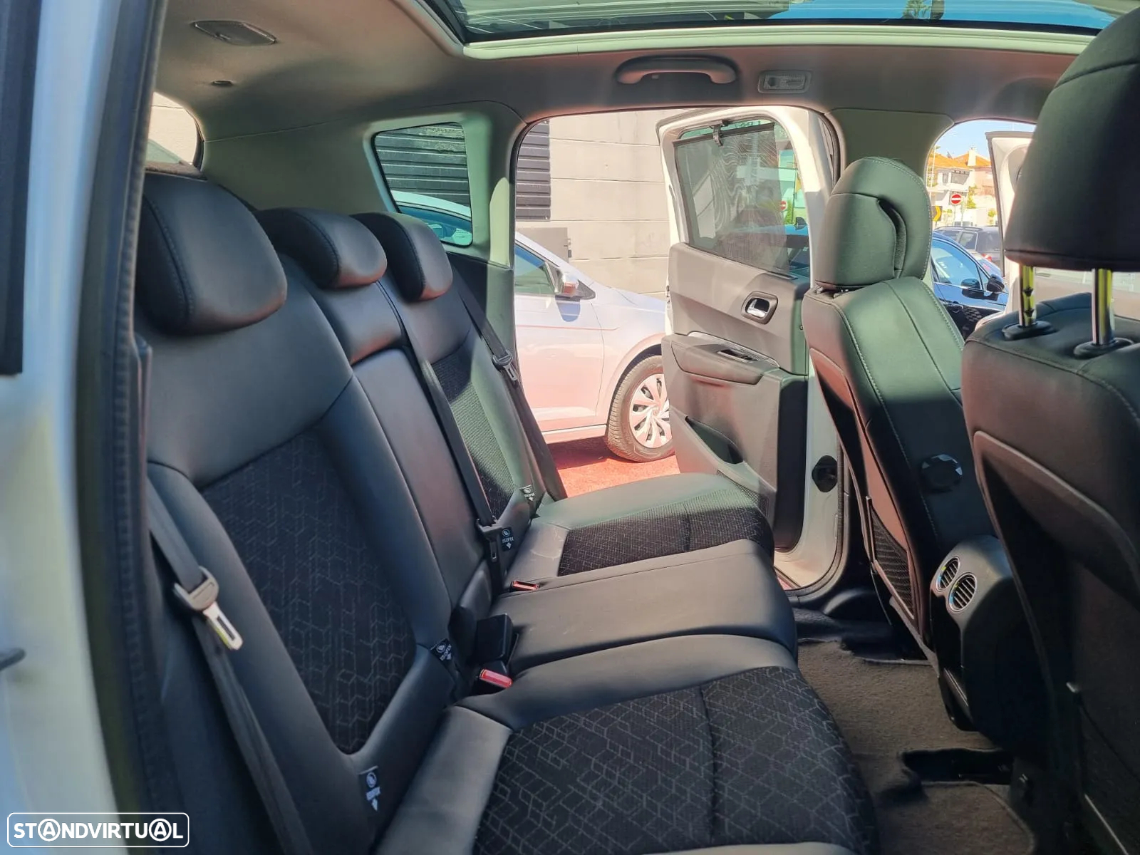 Peugeot 3008 1.6 e-HDi Allure 2-Tronic - 20
