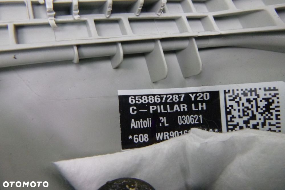 SKODA KAMIQ OSŁONA SŁUPKA TYLNEGO LAMPKA PODSUFITKI RACZKI PODSUFITKI OSŁONA PROGU OSŁONA TYLNEJ KANAPY 657863483 657863484 568867233 658867234 657868837A 657868802 658867243 658867244 658867287 658867288 657867281 657867282 657867765 657867766 657853369 657853370 58867246 658867245 - 17