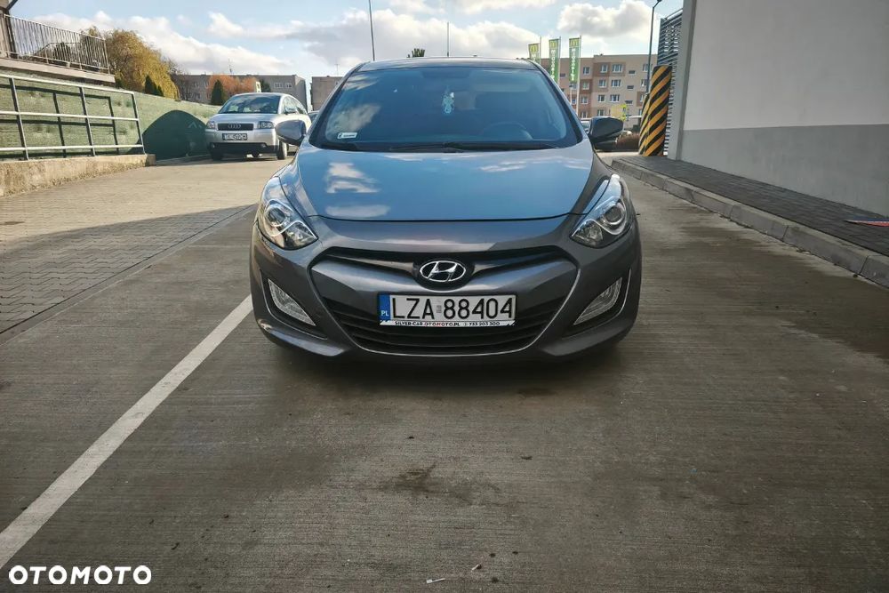 Hyundai i30 1.6 CRDi Comfort EU5 - 25