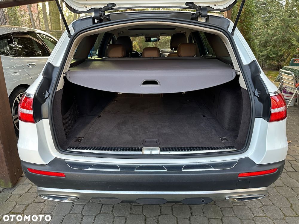 Mercedes-Benz Klasa E 220 d 4-Matic All-Terrain - 15