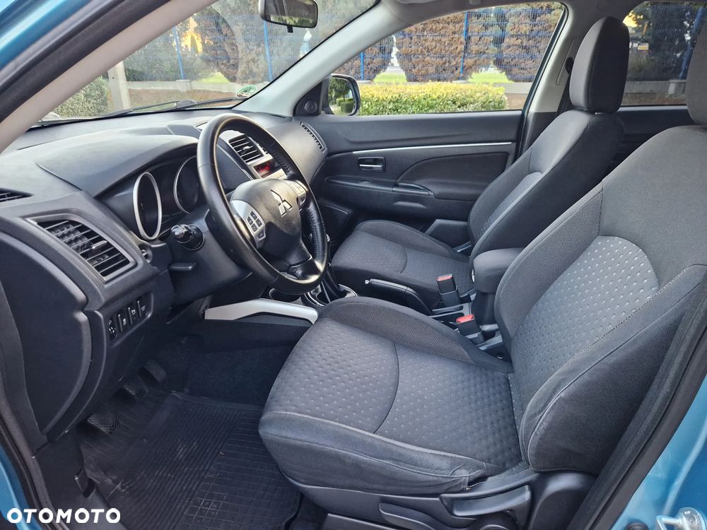 Mitsubishi ASX - 12