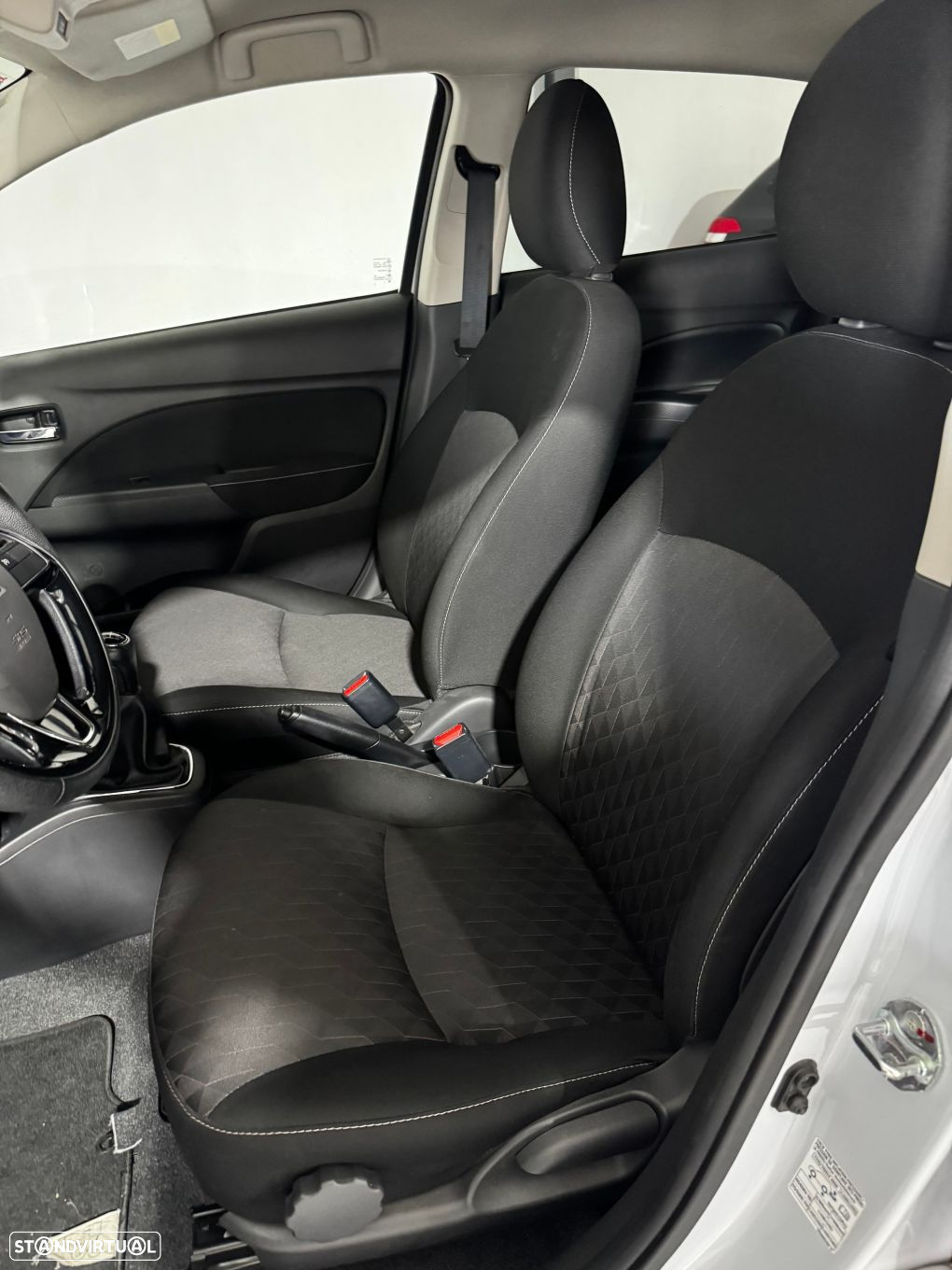 Mitsubishi Space Star 1.2 Intense Connect Edition - 25