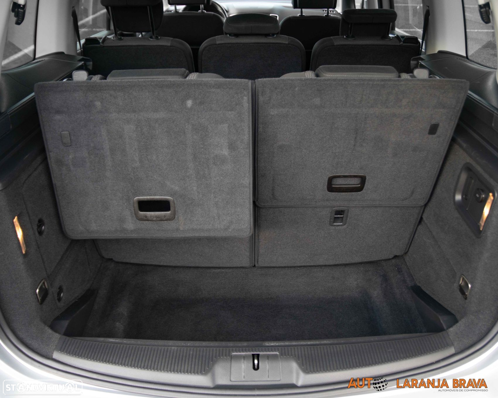 VW Sharan 2.0 TDI Confortline - 36