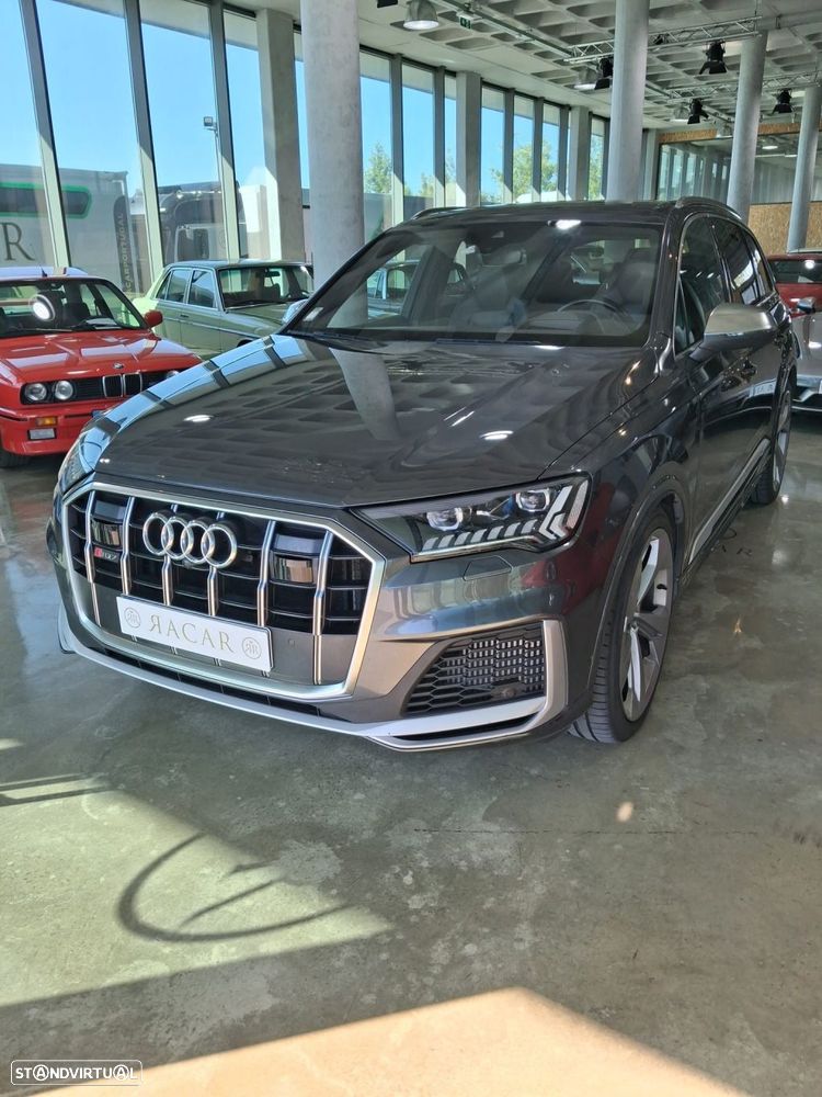 Audi Q7 - 1