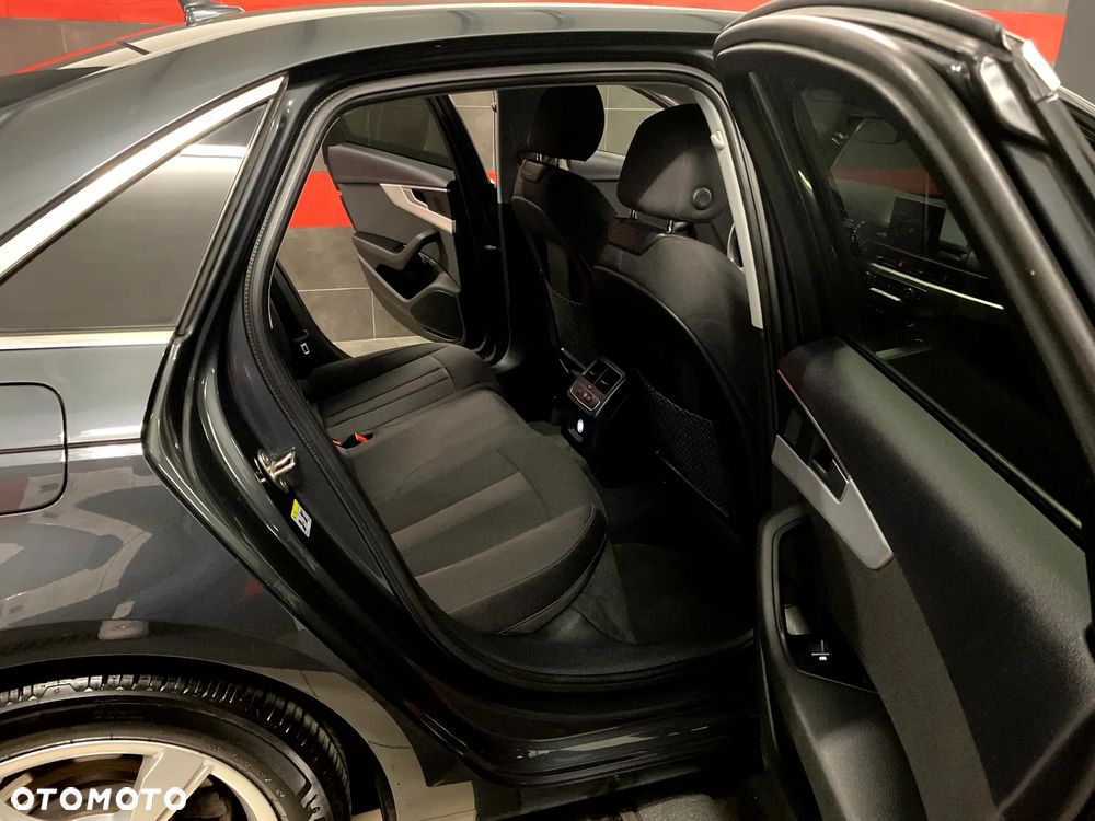 Audi A4 - 25