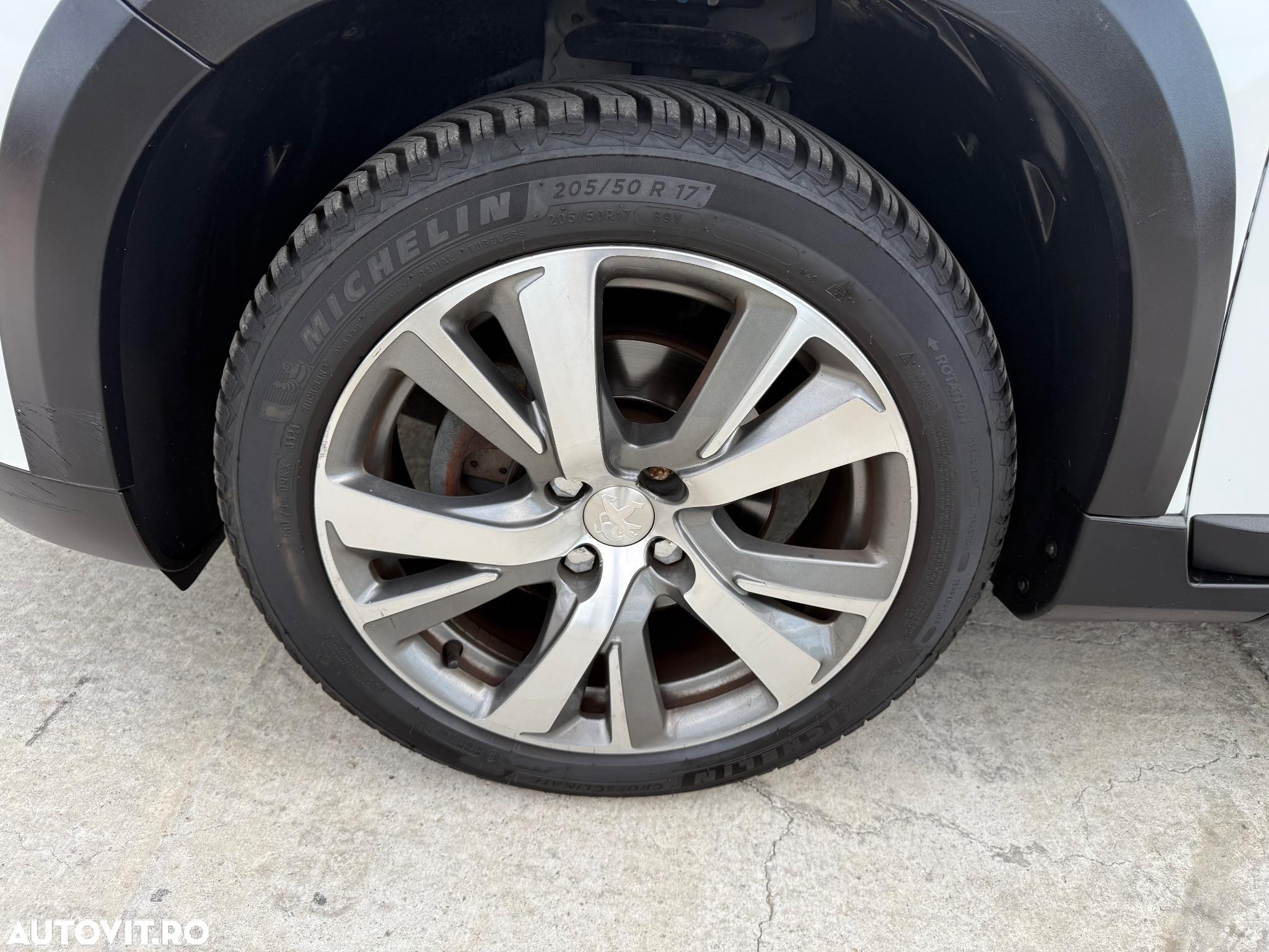 Peugeot 2008 1.2 PureTech Turbo EAT6 S&S GT-Line - 19