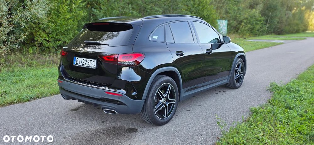 Mercedes-Benz GLA 180 AMG Line - 7