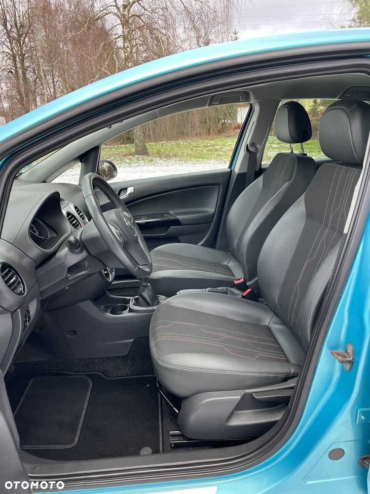 Opel Corsa 1.4 16V 150 Jahre - 11