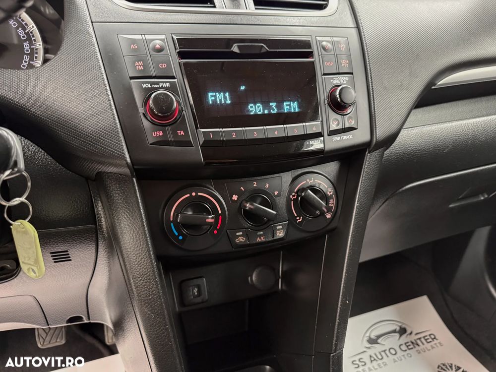 Suzuki Swift 1.2 GLX 4WD - 24