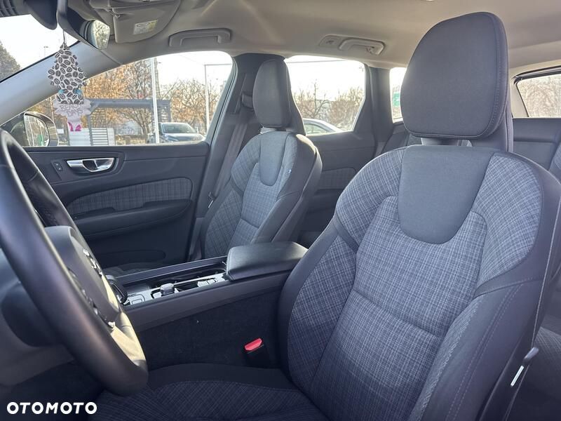 Volvo XC 60 B4 B Core - 13