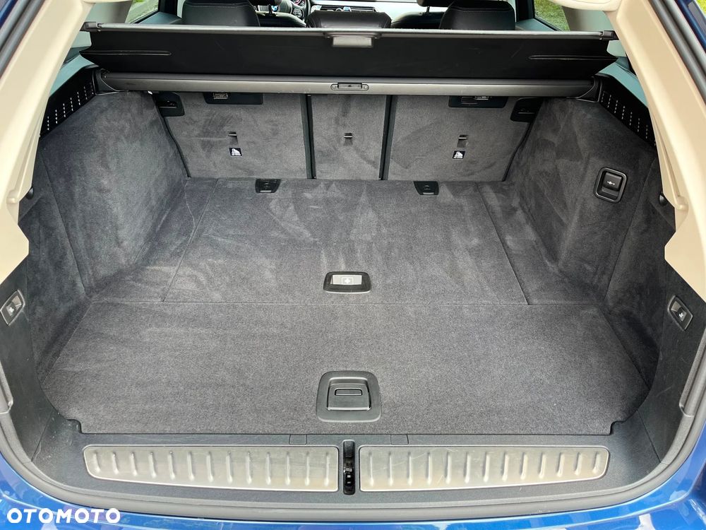 BMW Seria 5 520d M Sport - 39
