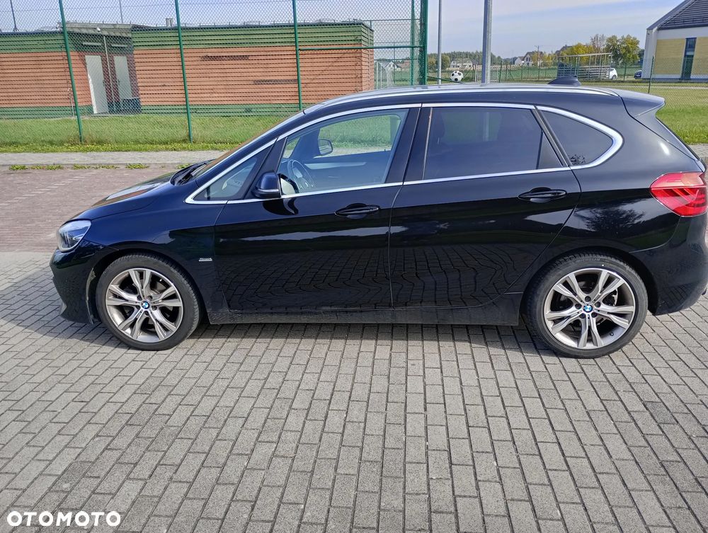 BMW Seria 2 218i - 5