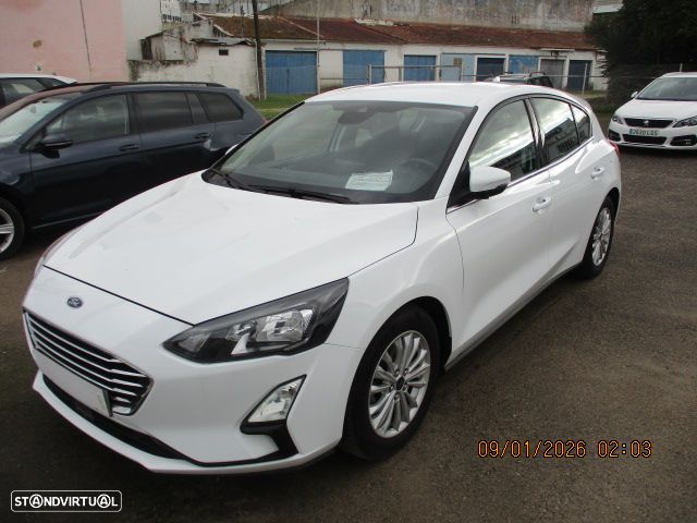 Ford Focus 1.5 TDCi ECOBlue Titanium - 1