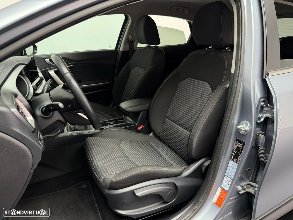 Kia XCeed 1.0 T-GDI Dynamic - 10