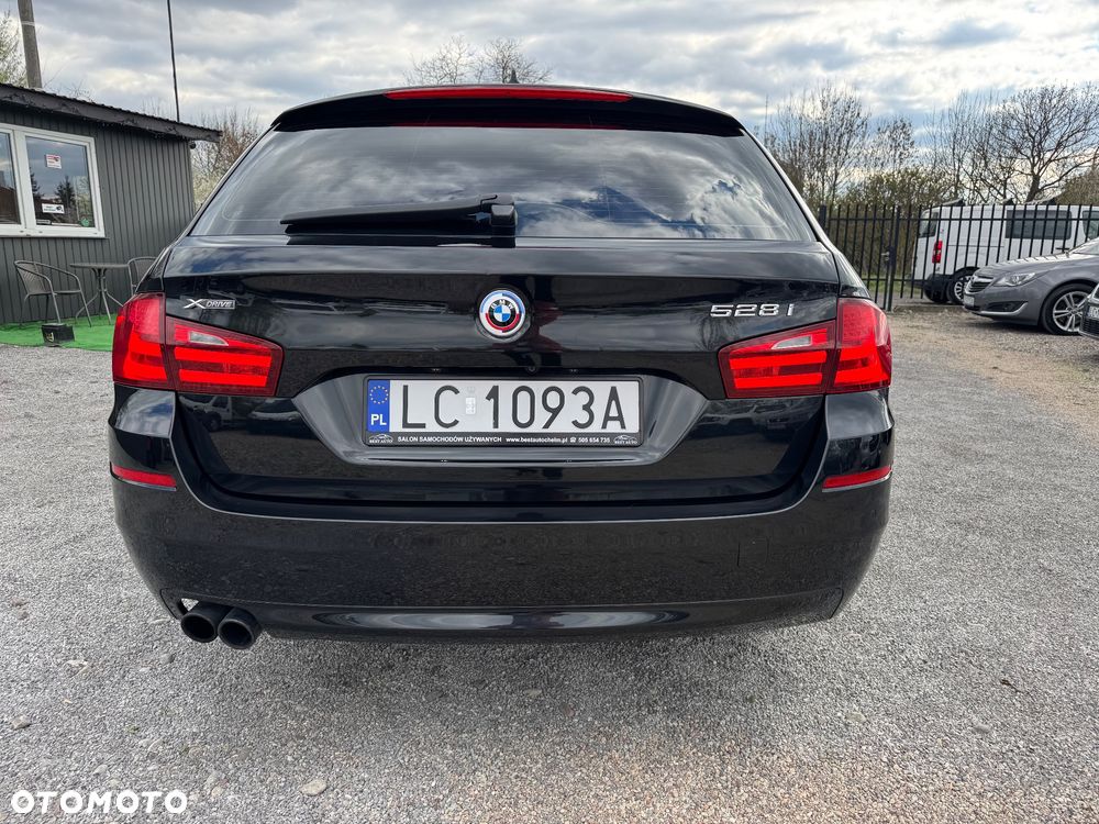 BMW Seria 5 528i xDrive Sport-Aut Modern Line - 10