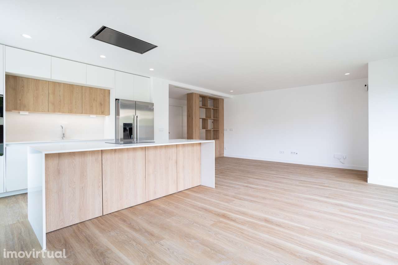 Moradia de Luxo com Piscina Privada - Grande imagem: 3/32