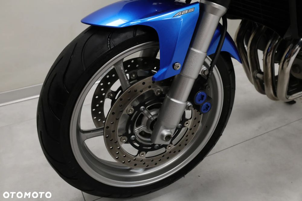 Yamaha FZ - 34
