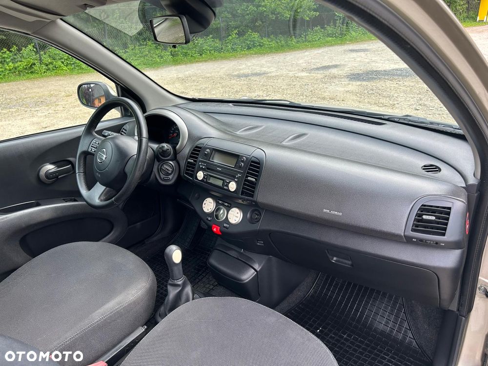 Nissan Micra 1.4 Active Luxury - 4