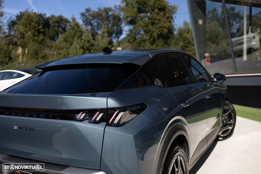 Peugeot E-3008 73 kWh Allure - 44