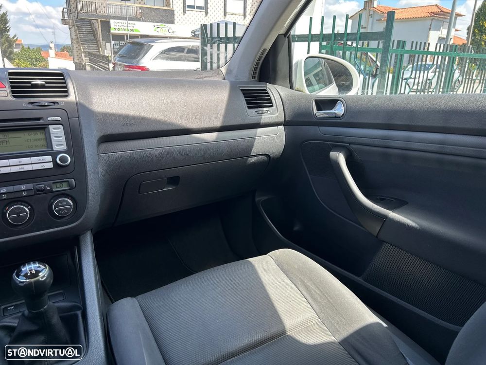 VW Golf 1.9 TDi Trendline - 11