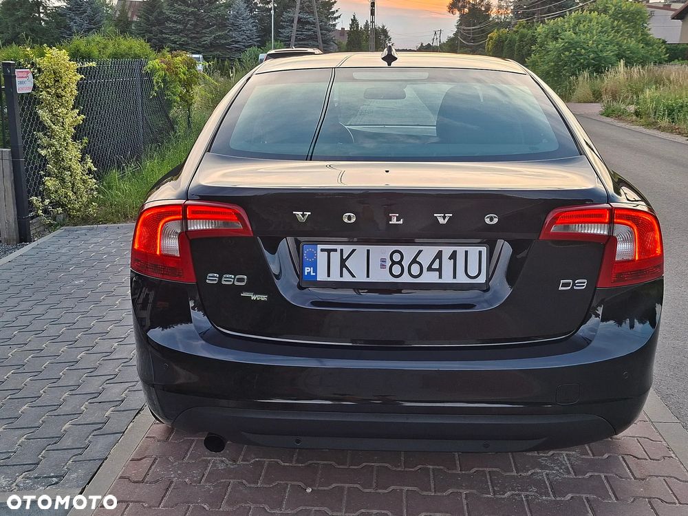 Volvo S60 D3 Momentum - 9