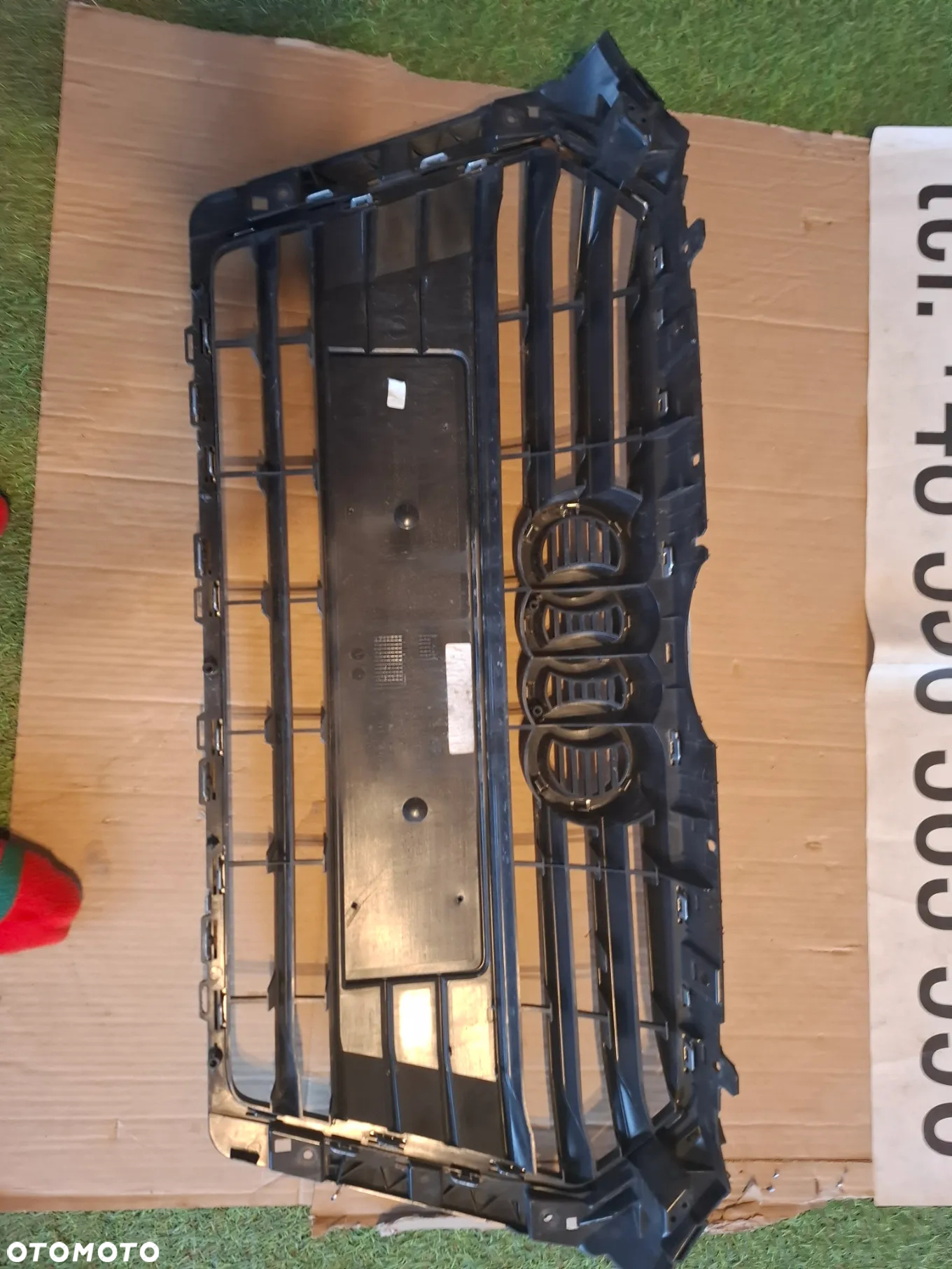 Grill atrapa Audi A4 B9 - 4