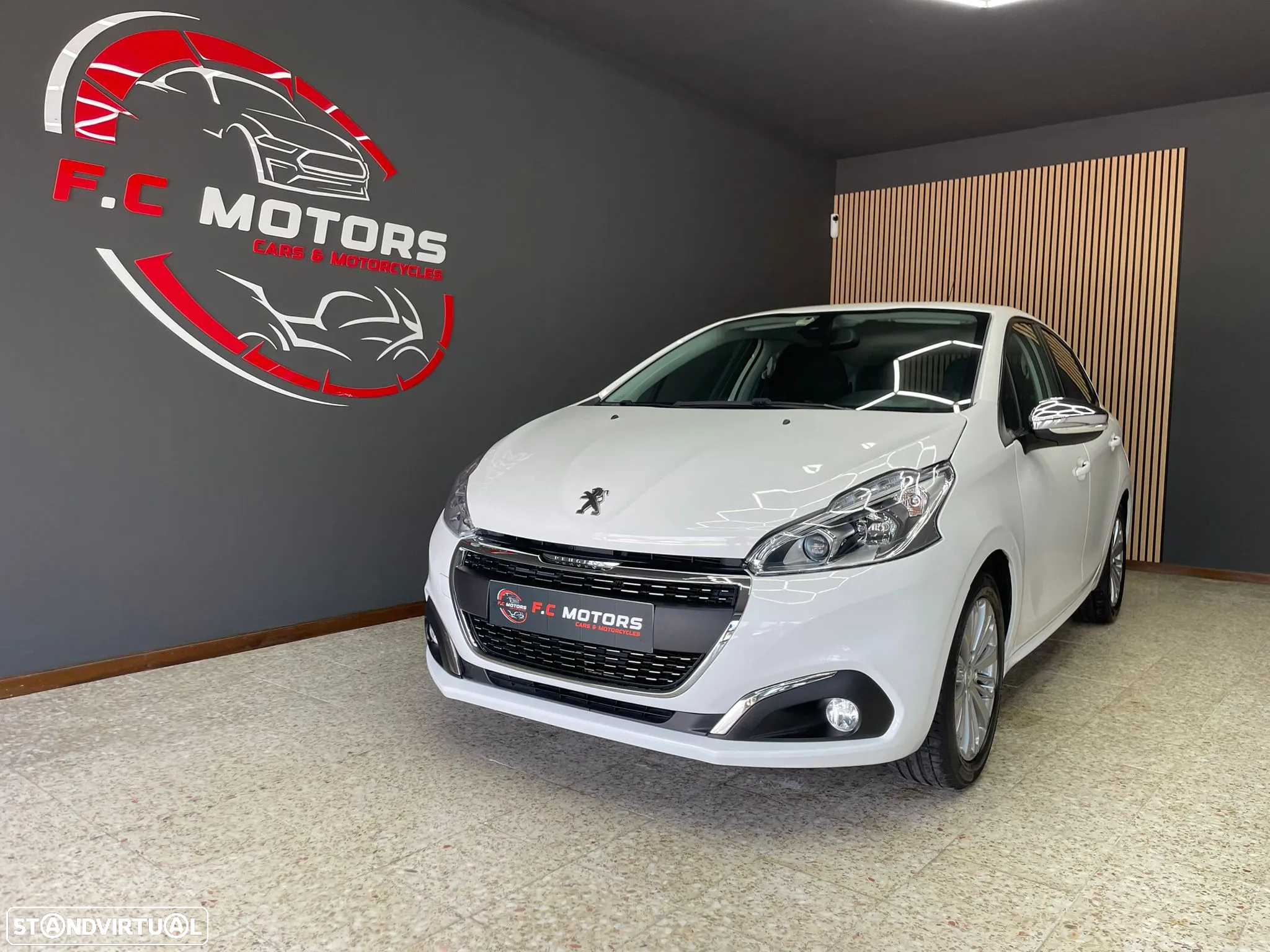 Peugeot 208 - 3