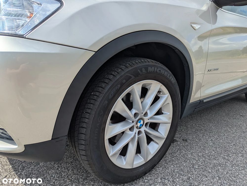 BMW X3 28i xDrive - 28