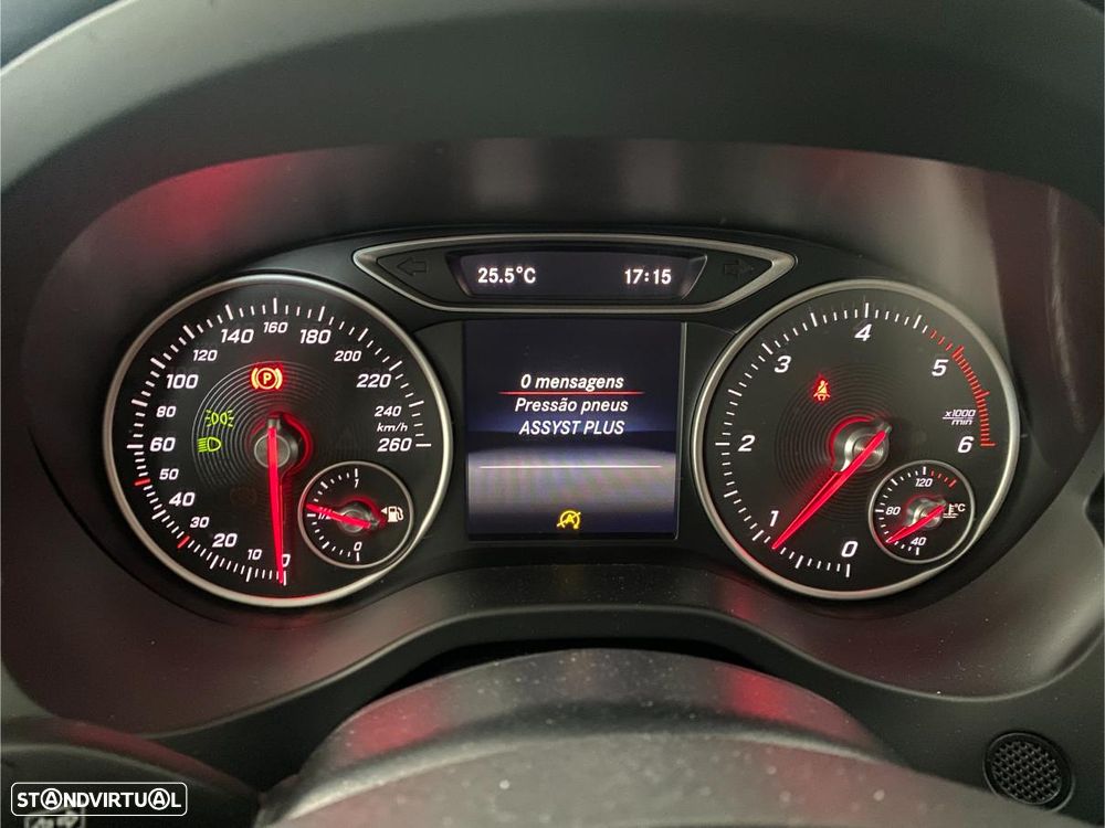 Mercedes-Benz A 180 CDI BlueEFFICIENCY Edition - 40
