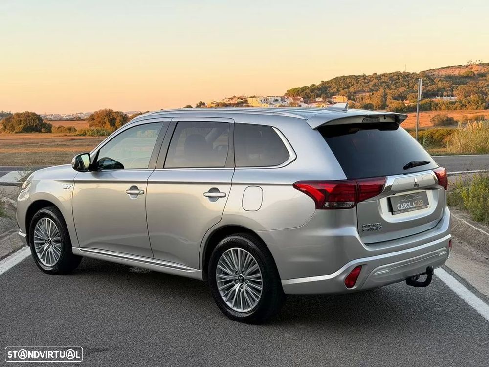Mitsubishi Outlander 2.4 Instyle - 6