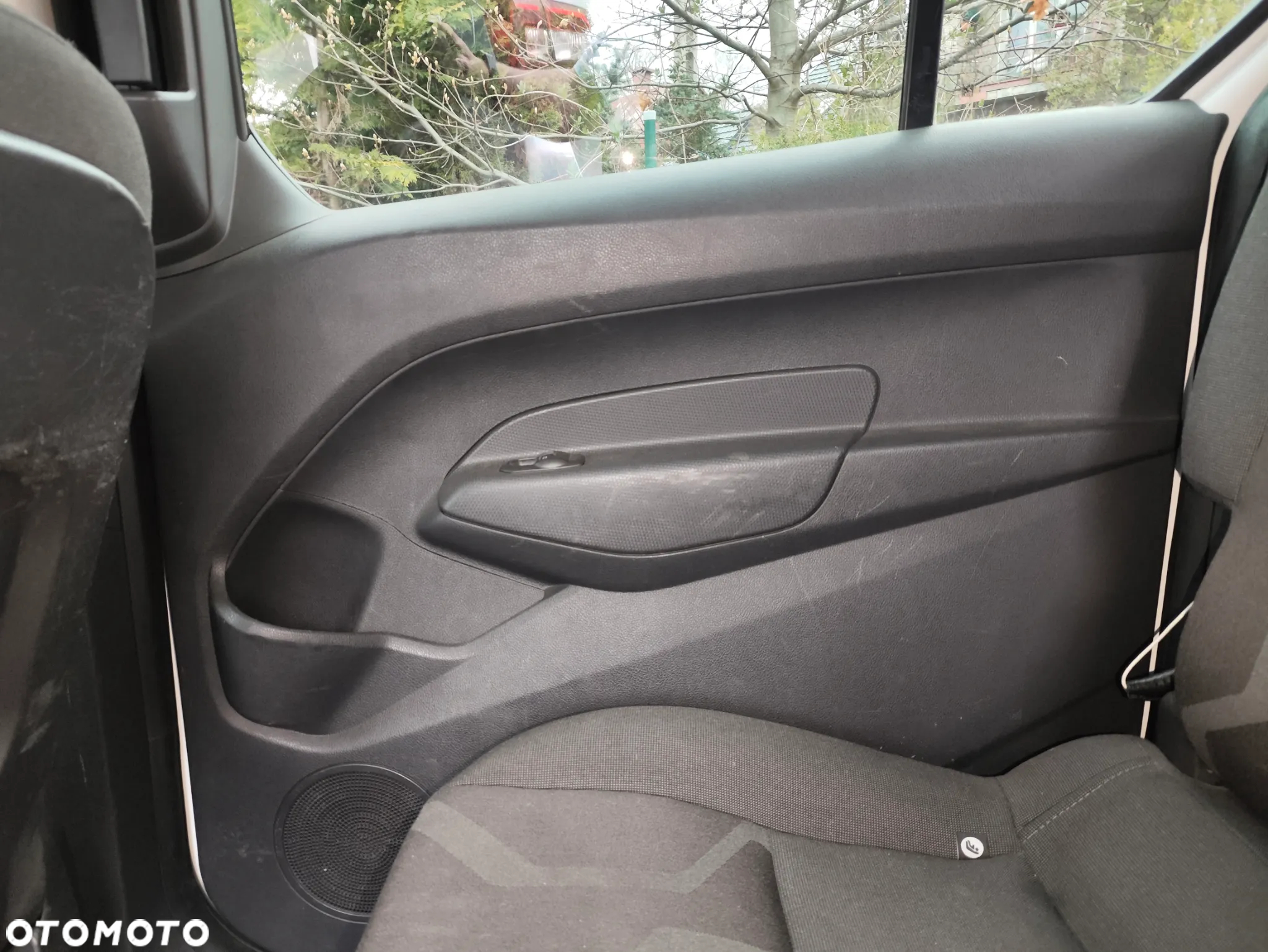 Ford Transit Connect - 12