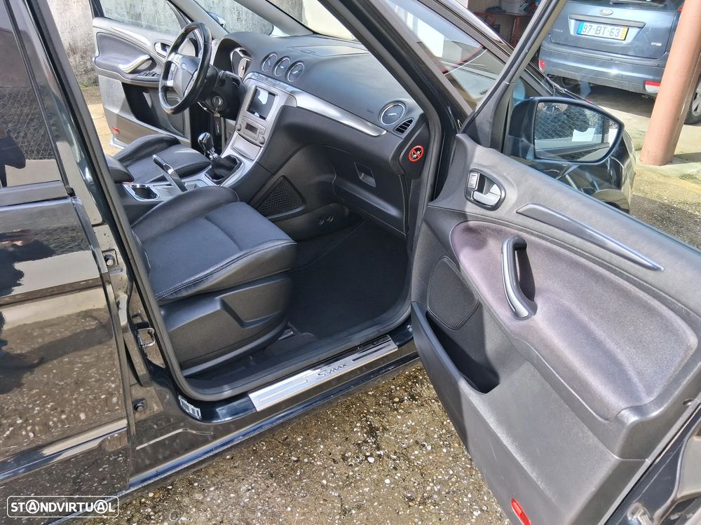 Ford S-Max 2.0 TDCi Titanium 7L - 21