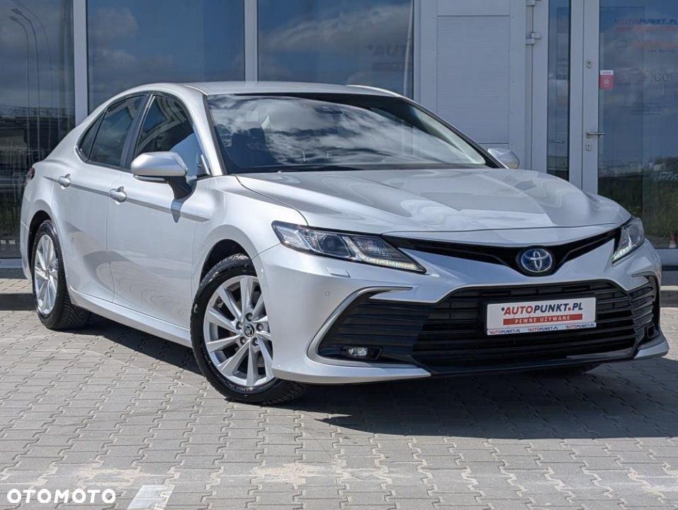 Toyota Camry - 6
