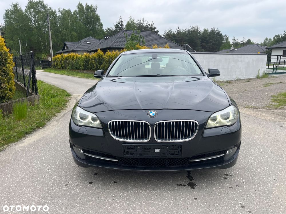 BMW Seria 5 530d xDrive Sport-Aut - 3