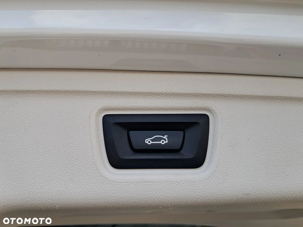 BMW Seria 3 318d Edition Luxury Line Purity - 29