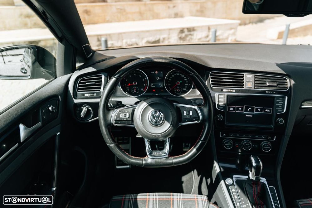 VW Golf 2.0 TSi GTi DSG Performance - 23